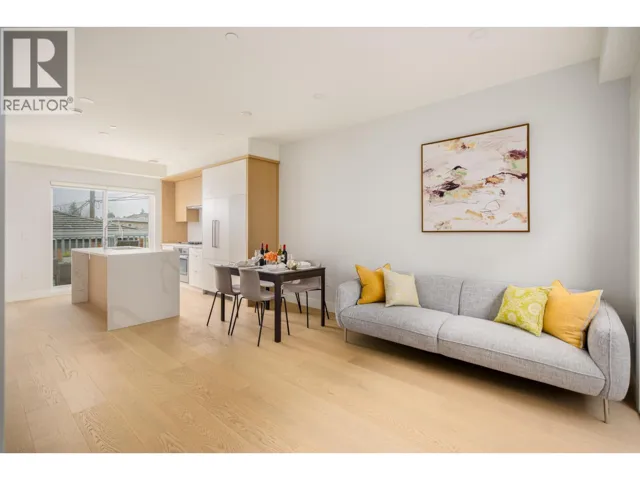 7661 GRANVILLE STREET, Vancouver, British Columbia V6P4Y8