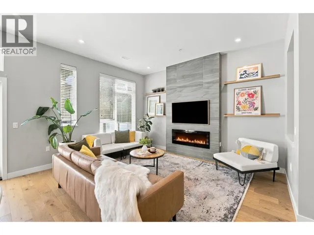 4682 CAPILANO ROAD, North Vancouver, British Columbia V7R4K3
