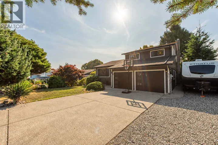 841 O'SHEA ROAD, Gibsons, British Columbia V0N1V8