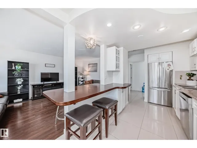 75 AMBERLY CO NW, Edmonton, Alberta T5A2N9