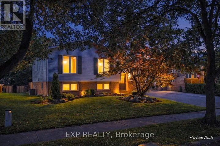 42 FARMINGTON CRESCENT, London South (South L), Ontario N6K3J3