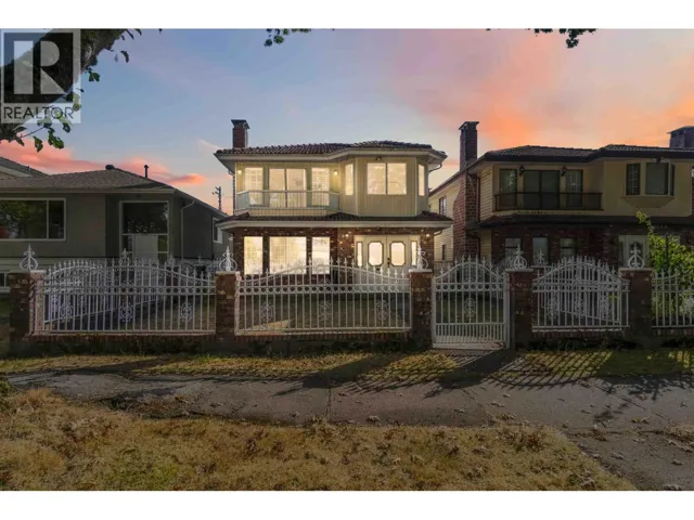 2168 E 27TH AVENUE, Vancouver, British Columbia V5N2W9