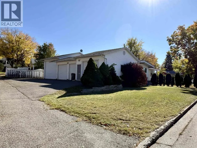 1746 IRWIN STREET, Prince George, British Columbia V2M2Y5