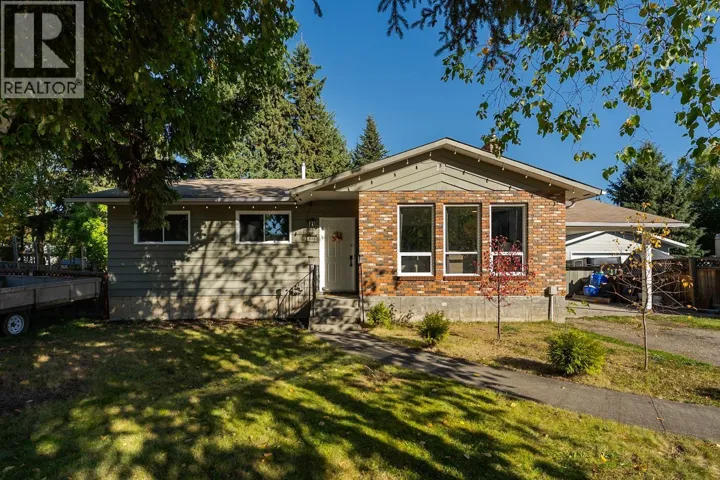8068 PRINCETON CRESCENT, Prince George, British Columbia V2N3W5