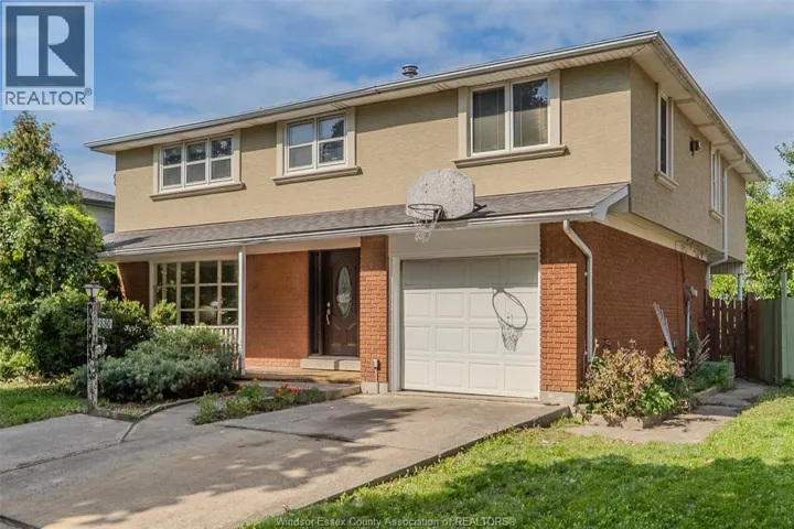 9880 ASGARD ROAD, Windsor, Ontario N8R1E2
