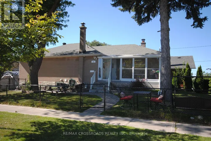 25 ARBUTUS CRESCENT, Toronto (Dorset Park), Ontario M1P1W8