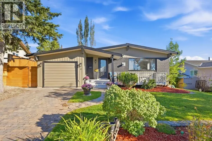5 Lake Huron Bay SE, Calgary, Alberta T2J5J6