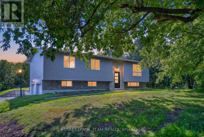 6614 PARKWAY ROAD, Ottawa, Ontario K4P1E5