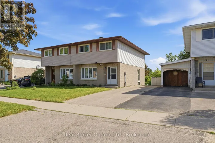 126 DINISON CRESCENT, Kitchener, Ontario N2E2V2
