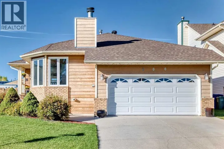 200 Downey Place, Okotoks, Alberta T1S1H3