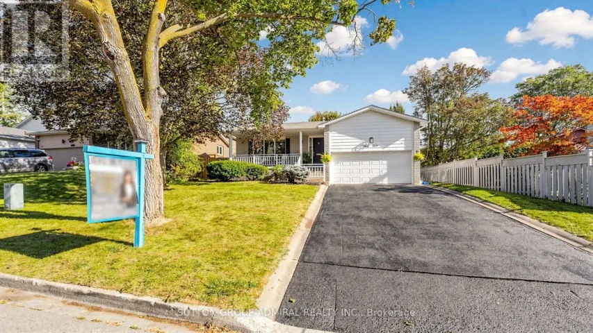 49 STORNOWAY CRESCENT, Markham (Royal Orchard), Ontario L3T3X8
