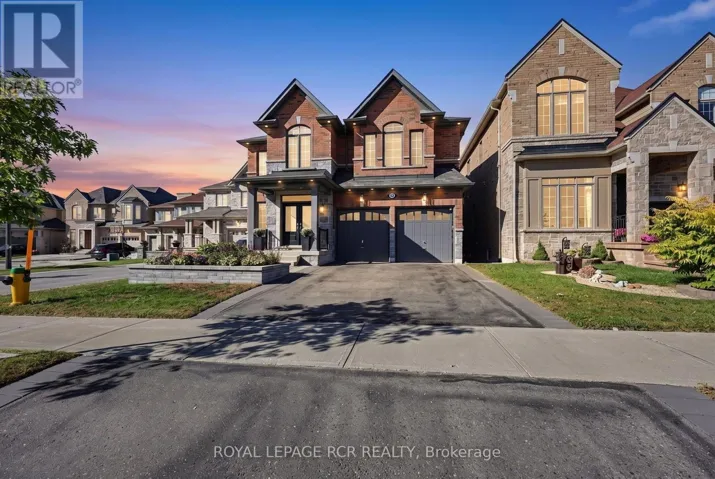 52 HACKETT STREET, East Gwillimbury (Sharon), Ontario L9N0P8