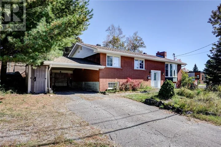 890 Auger Avenue, Sudbury, Ontario P3A4A6