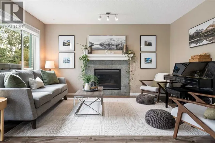 349 Douglas Glen Heath SE, Calgary, Alberta T2Z2W5