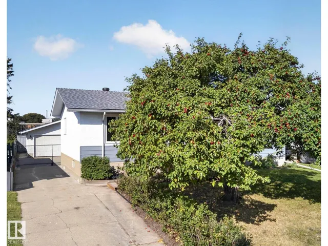 25 MILBURN CR, Sherwood Park, Alberta T8A0T9