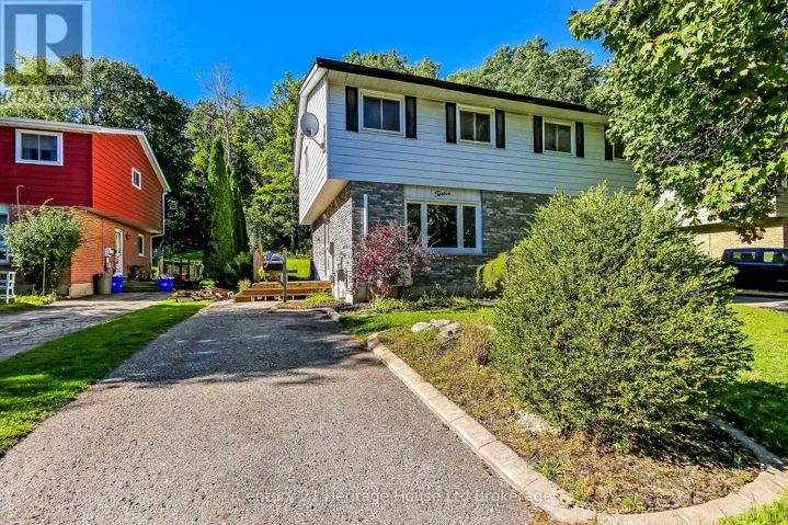 12 INNES PLACE, Woodstock (Woodstock - South), Ontario N4S8N1