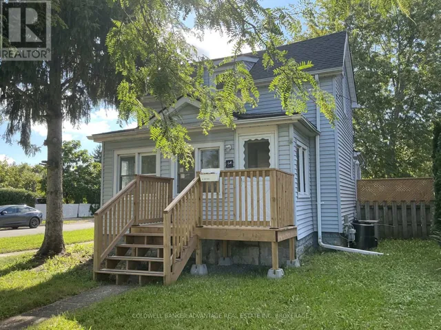 64 CHETWOOD STREET, St. Catharines (Western Hill), Ontario L2S2A4