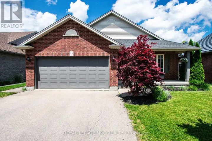 15 ARLENE STREET, St. Catharines (Rykert/Vansickle), Ontario L2S4C9