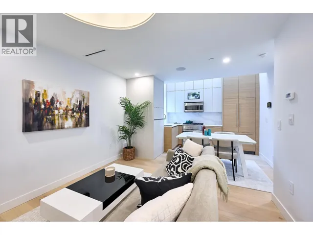 3674 W 1ST AVENUE, Vancouver, British Columbia V6R1H2