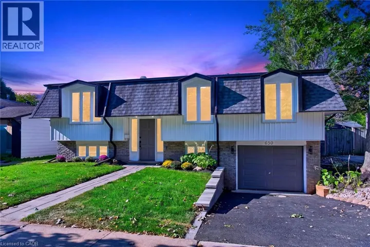 650 CUMBERLAND Avenue, Burlington, Ontario L7N2X5