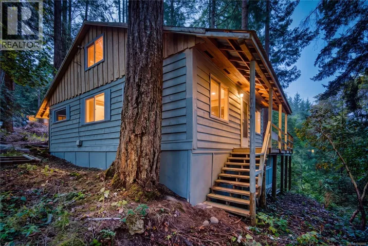 291 Jolly Close, Gabriola Island, British Columbia V0R1X2