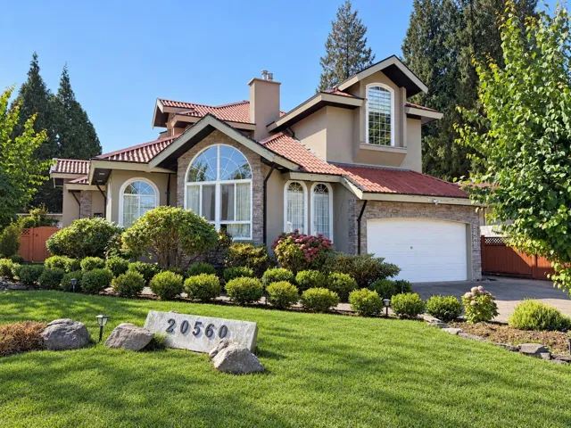 20560 46A AVENUE, Langley, British Columbia V3A3J8