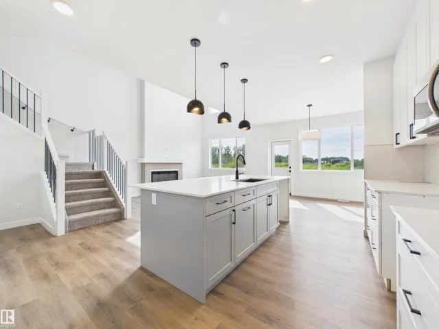 1758 WESTERRA WD, Stony Plain, Alberta T7Z0P6