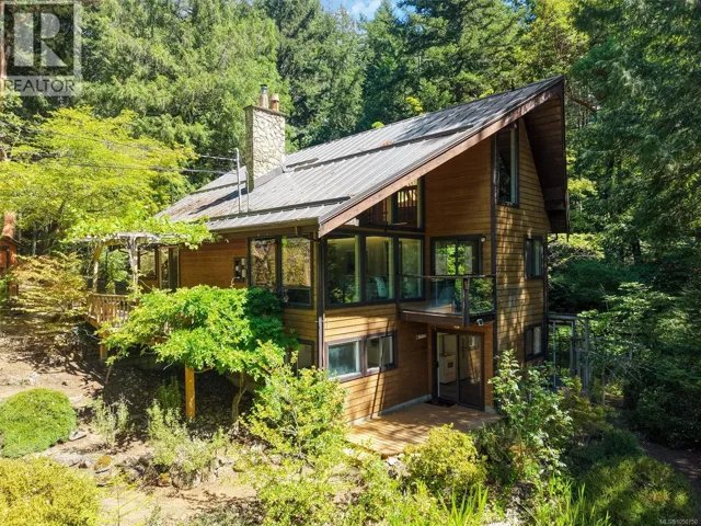 649 Lost Lake Rd, Highlands, British Columbia V9B6E3