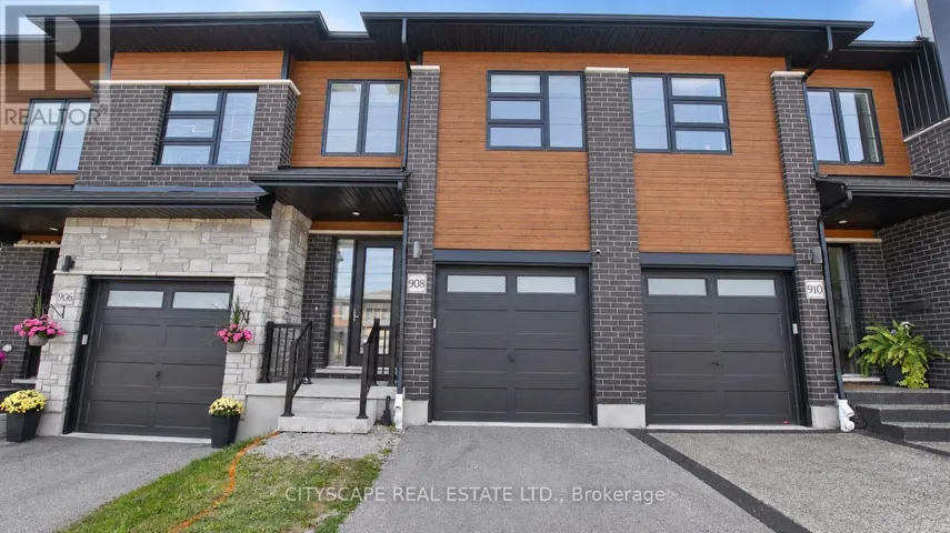 908 ROBERT FERRIE DRIVE, Kitchener, Ontario N2R0P2