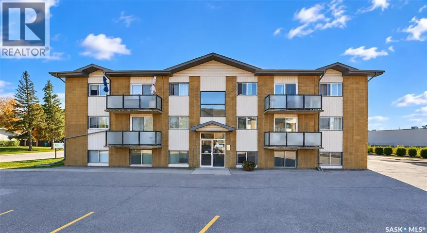 53 1 Columbia DRIVE, Saskatoon, Saskatchewan S7K1E3