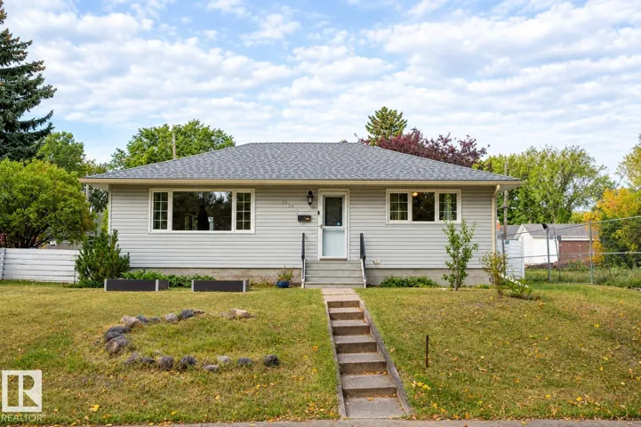 9512 76 ST NW, Edmonton, Alberta T6C2K9