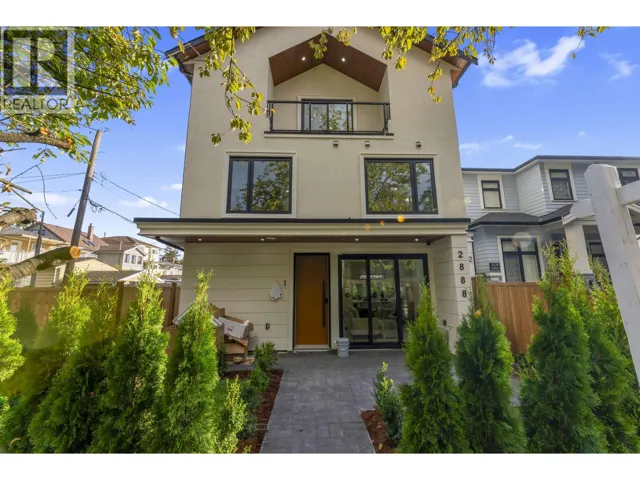 1 2888 E 6TH AVENUE, Vancouver, British Columbia V5M1R8