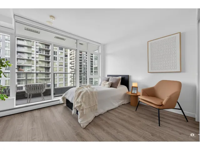 1115 13350 CENTRAL AVENUE, Surrey, British Columbia V3T0S1