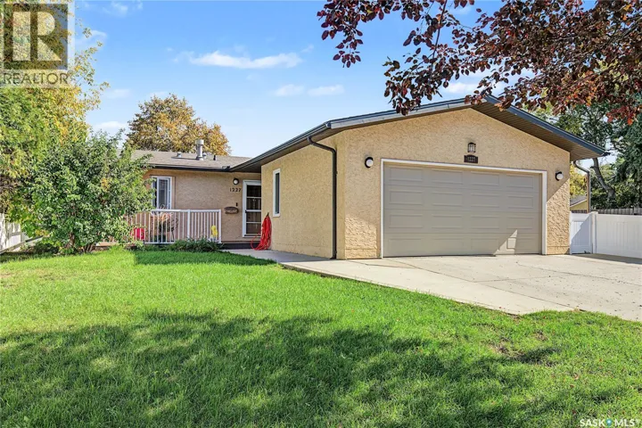 1227 2nd AVENUE NW, Moose Jaw, Saskatchewan S6H3R6