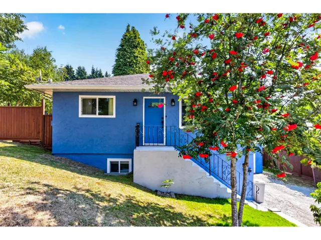 8134 CEDAR STREET, Mission, British Columbia V2V3N3