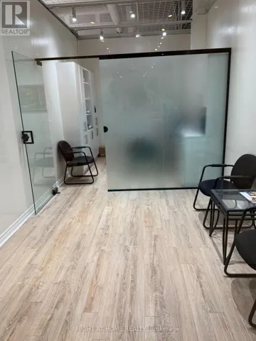 174 - 7181 YONGE STREET, Markham (Thornhill), Ontario L3T0C7