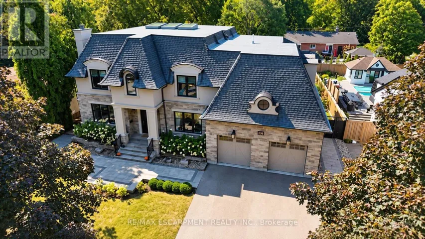 236 POPLAR DRIVE, Burlington (Shoreacres), Ontario L6J4C8