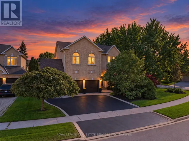 340 OAKRIDGE COURT, Oakville (RO River Oaks), Ontario L6H5T9