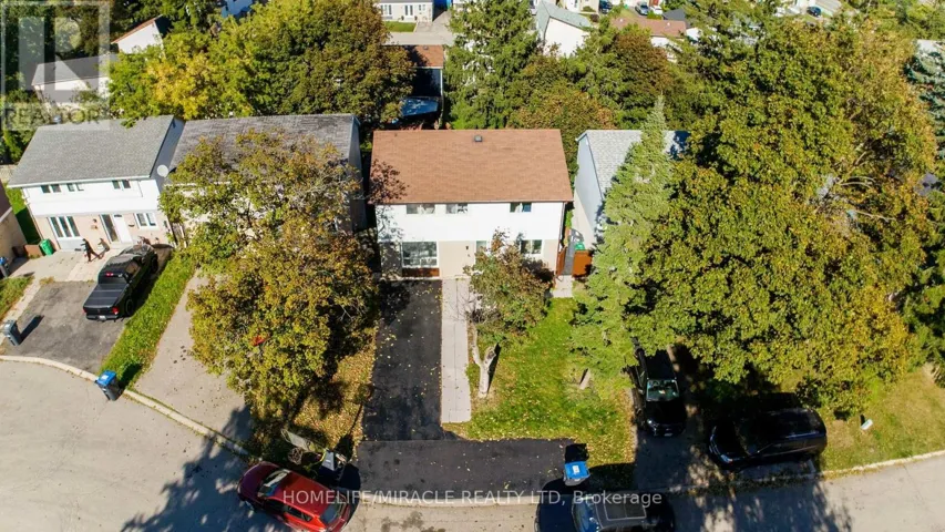 10 HABITAT SQUARE, Brampton (Central Park), Ontario L6S1X7