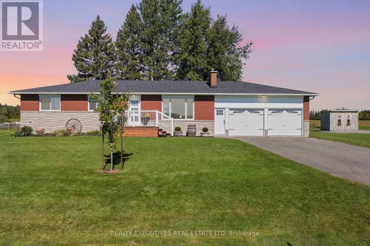 11895 CLOVERDALE ROAD, North Dundas, Ontario K0C2K0