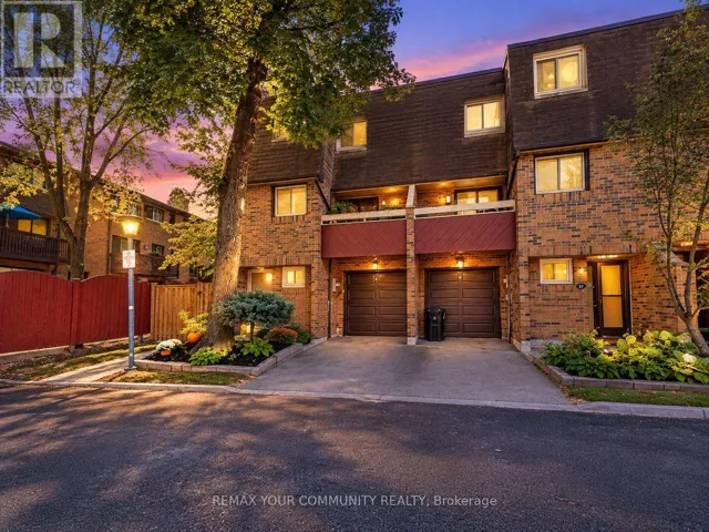 19 POET'S WALKWAY WAY, Toronto (Pleasant View), Ontario M2J4V2