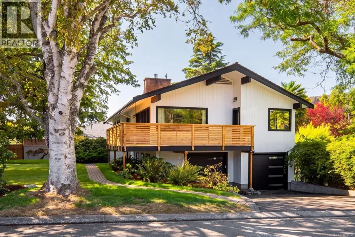 1601 Mileva Lane, Saanich, British Columbia V8N2V6