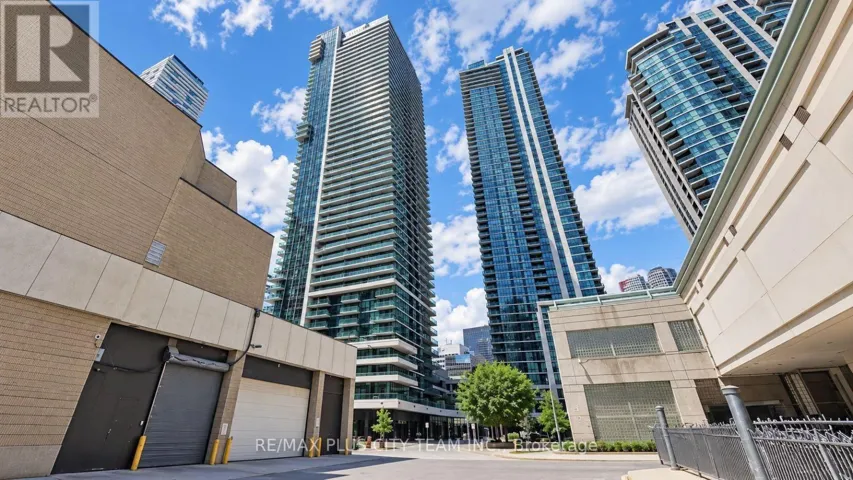 1502 - 33 BAY STREET, Toronto (Waterfront Communities), Ontario M5J2Z3