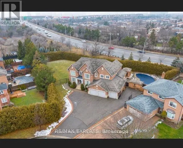 2489 OLINDA COURT, Mississauga (Erindale), Ontario L5C4P5