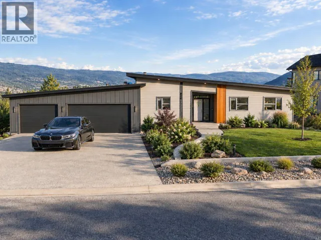 17587 Sanborn Street, Summerland, British Columbia V0H1Z3
