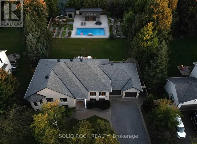 7040 DONWEL DRIVE, Ottawa, Ontario K4P1M7