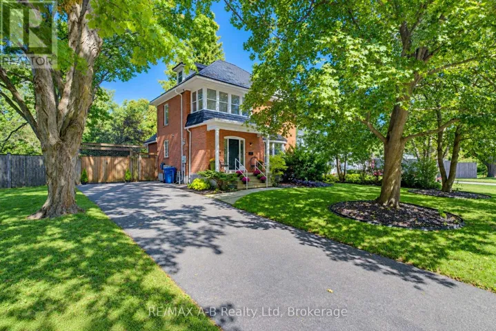 204 DELAMERE AVENUE, Stratford, Ontario N5A4Z5