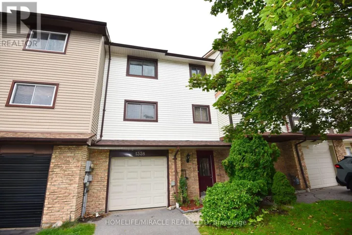 1338 BRANDS COURT, Pickering (Liverpool), Ontario L1V2V4