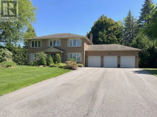 11 RAMSDEN CRESCENT, East Gwillimbury (Sharon), Ontario L0G1V0