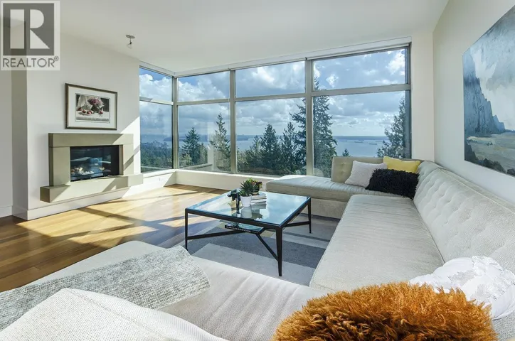 801 3335 CYPRESS PLACE, West Vancouver, British Columbia V7S3J8